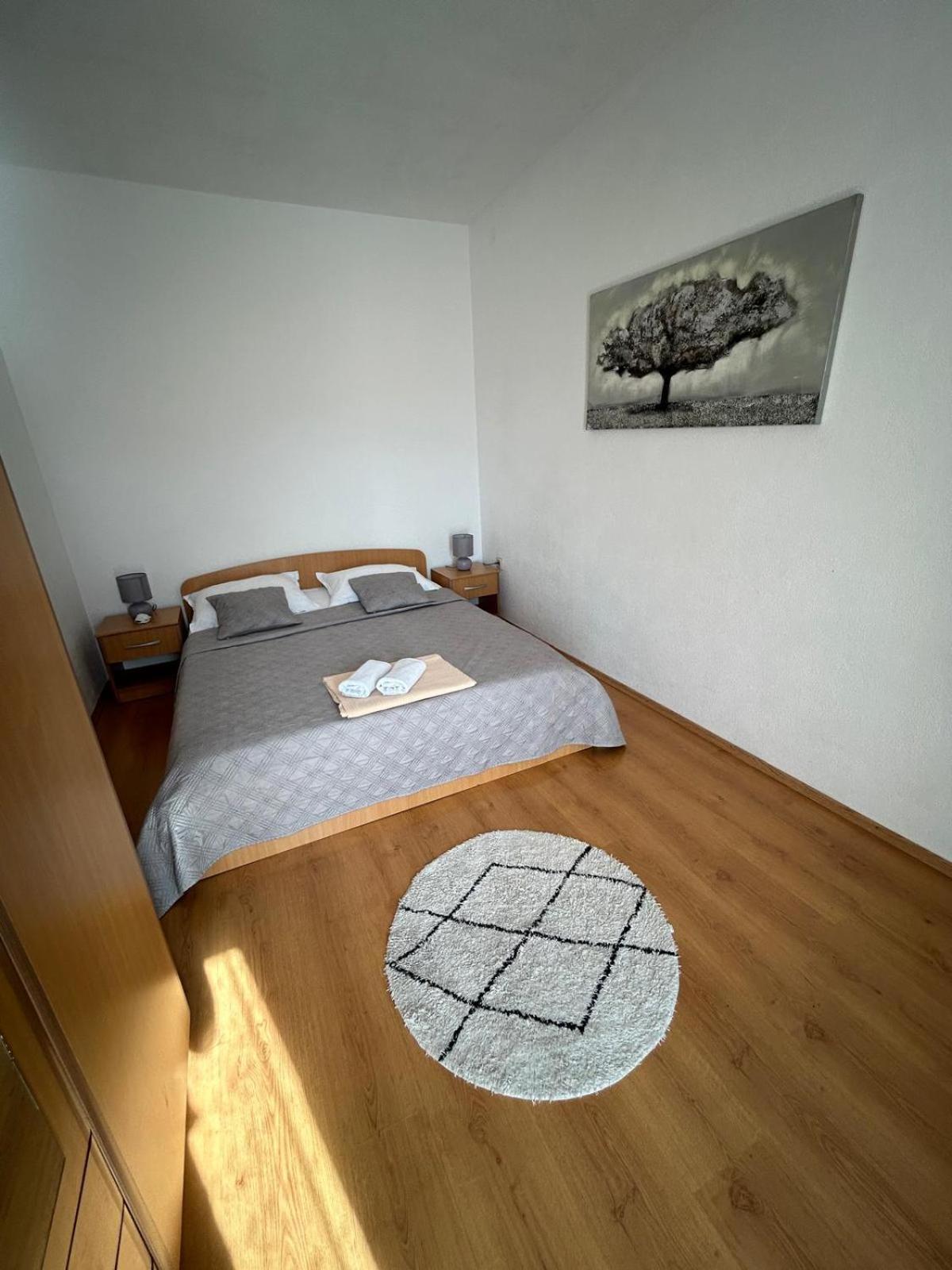 Apartmani Grgic Трогір Екстер'єр фото