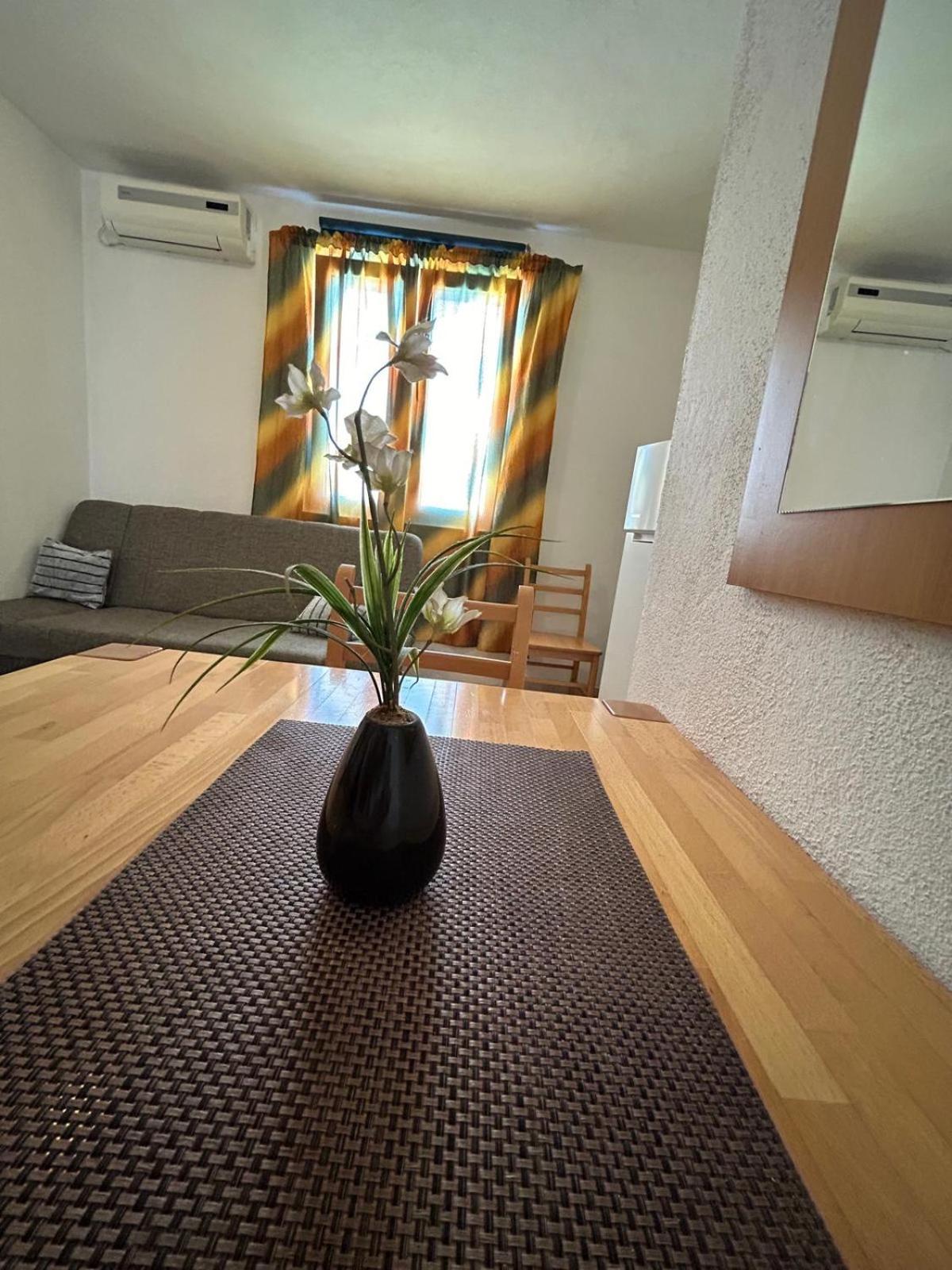 Apartmani Grgic Трогір Екстер'єр фото